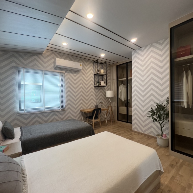 ขายบ้านมือ 1 โครงการไทม์โฮม 62 (timehome 62) บ้านตัวอย่างพร้อมเข้าอยู่ ทำเลใกล้สวนหลวง ร.9 ติดถนน ถ. เฉลิมพระเกียรติ