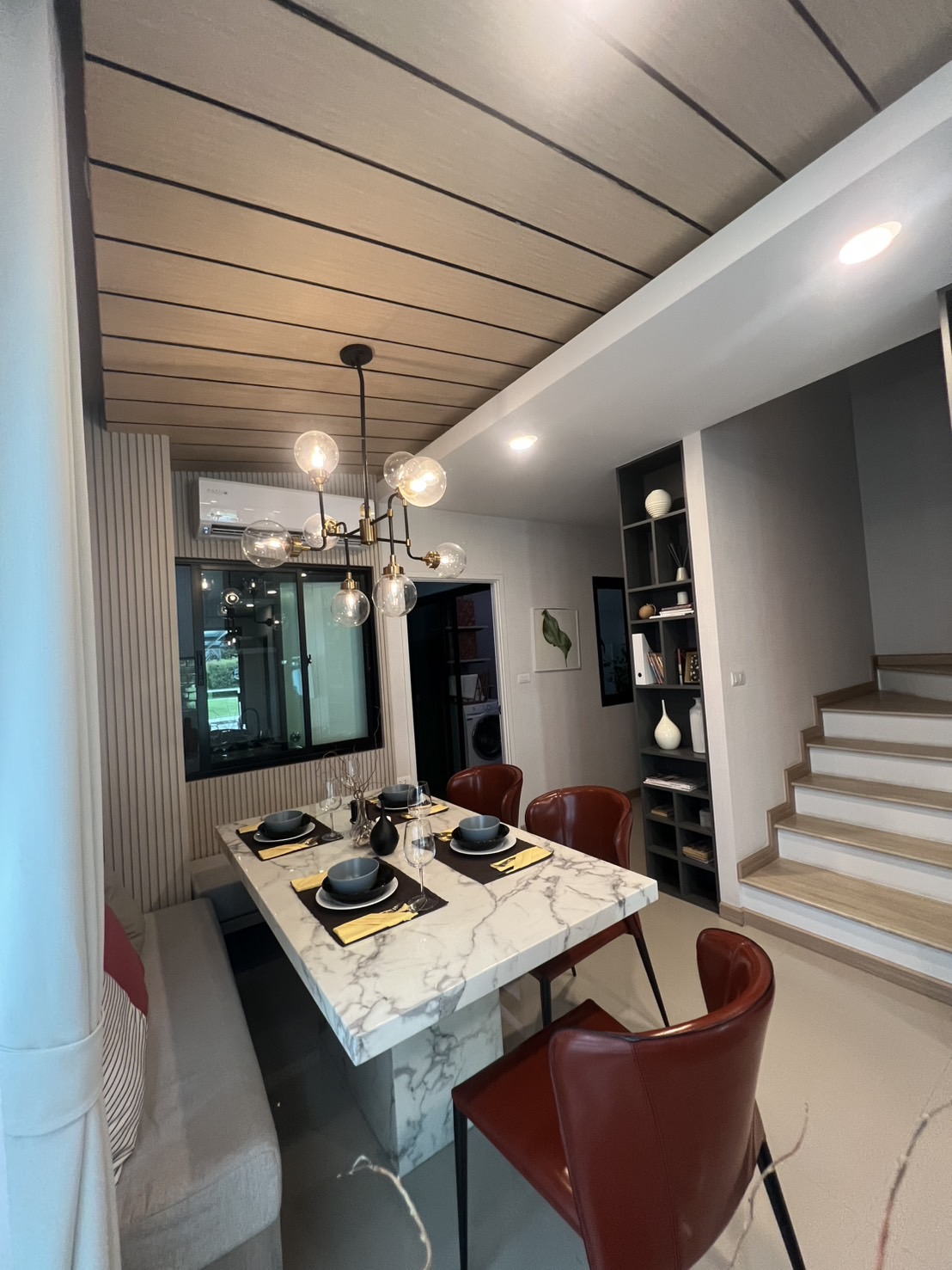 ขายบ้านมือ 1 โครงการไทม์โฮม 62 (timehome 62) บ้านตัวอย่างพร้อมเข้าอยู่ ทำเลใกล้สวนหลวง ร.9 ติดถนน ถ. เฉลิมพระเกียรติ