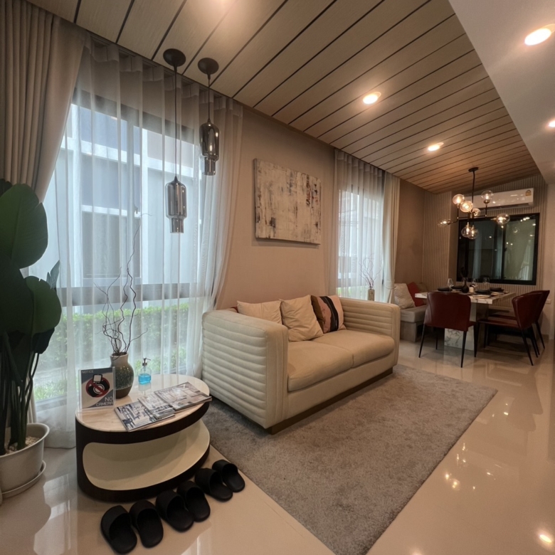 ขายบ้านมือ 1 โครงการไทม์โฮม 62 (timehome 62) บ้านตัวอย่างพร้อมเข้าอยู่ ทำเลใกล้สวนหลวง ร.9 ติดถนน ถ. เฉลิมพระเกียรติ