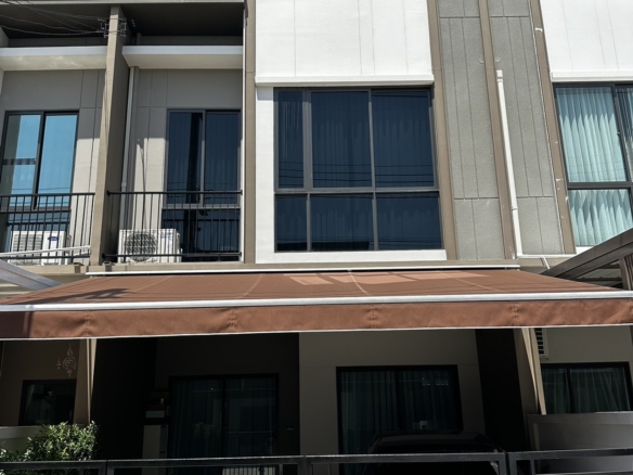 ขายทาวน์เฮ้าส์มือ 2 วี คอมพาวด์ บางนา-ศรีนครินทร์ (V Compound Bangna-Srinakarin)