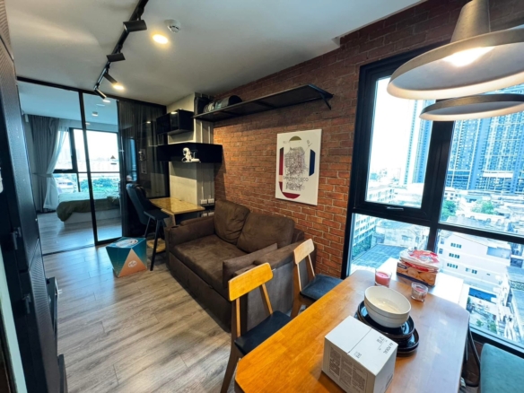 ขายคอนโดมือ 2 ไนท์บริดจ์ คอลลาจ สุขุมวิท 107 (KnightsBridge Collage Sukhumvit 107 – BTS Bearing)