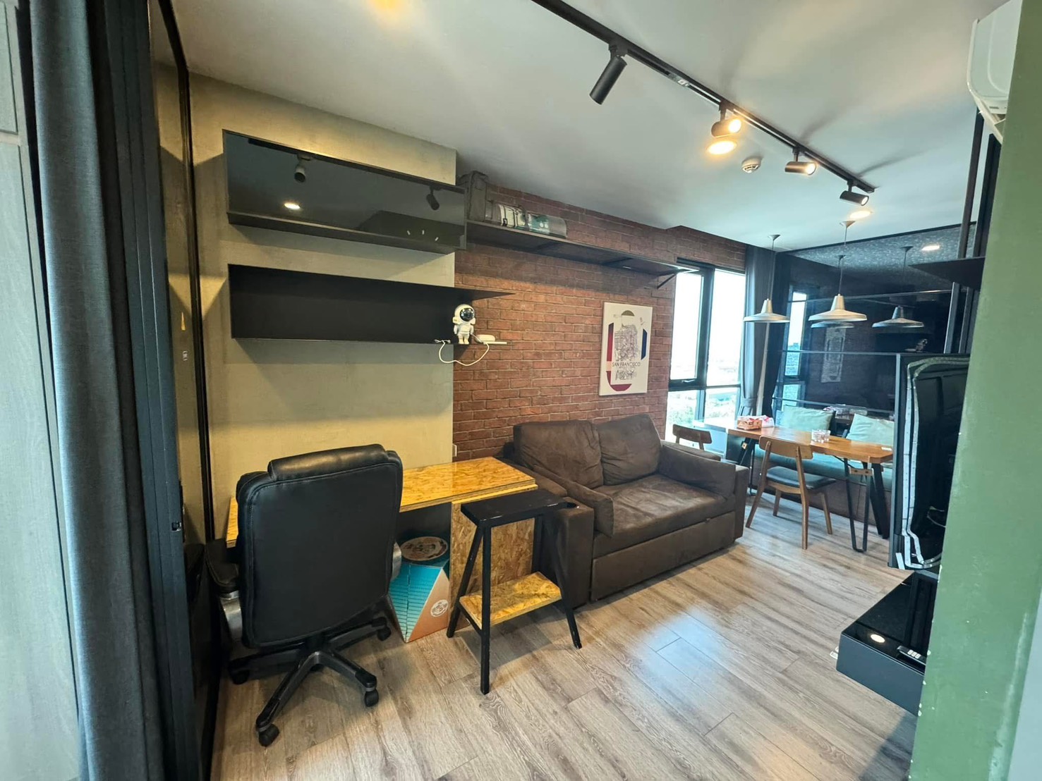 ขายคอนโดมือ 2 ไนท์บริดจ์ คอลลาจ สุขุมวิท 107 (KnightsBridge Collage Sukhumvit 107 – BTS Bearing)
