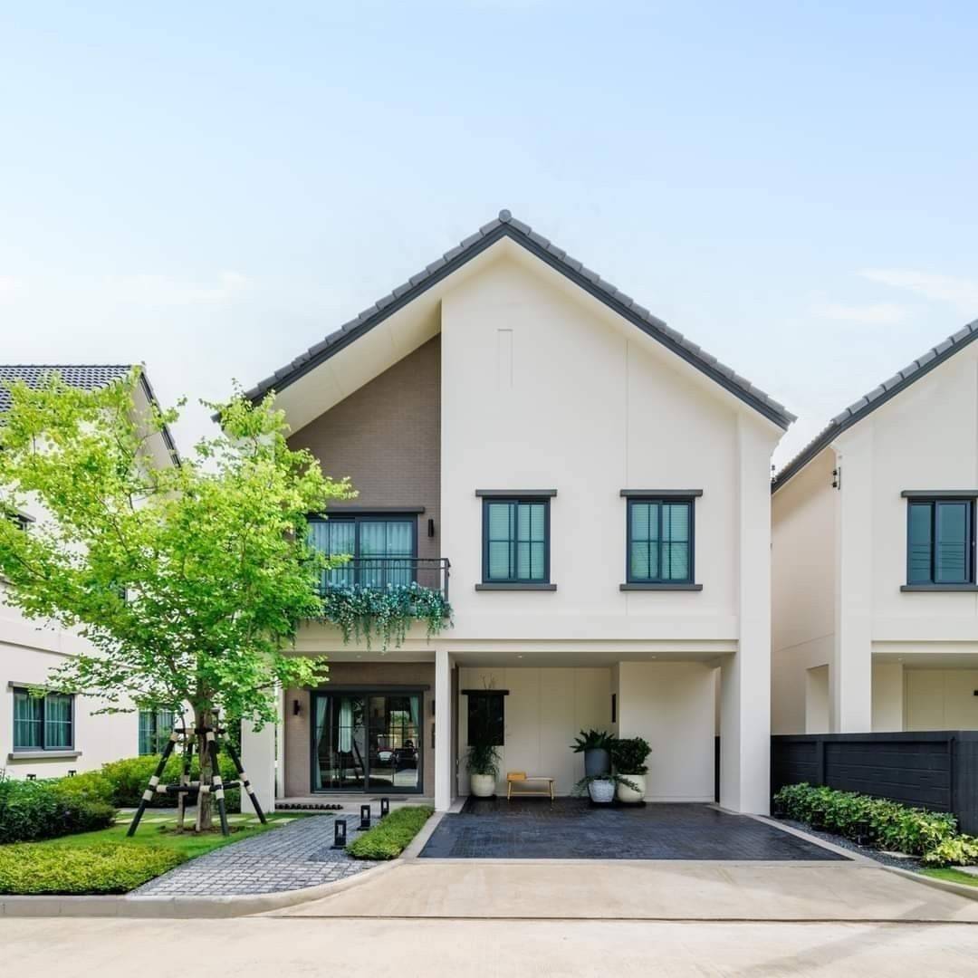 บ้านมือ 1 โครงการ วิรัณยา บางนา ทำเลบางนา ก.ม.5 บ้านแฝดสไตล์ Modern luxury