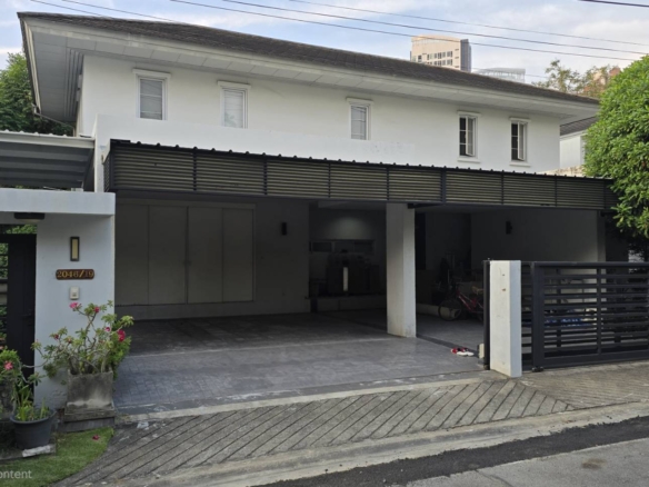 ขายบ้านเดี่ยวหลังใหญ่พื้นที่ 131 ตร.ว. ใจกลางทำเลพัฒนาการ-ทองหล่อ