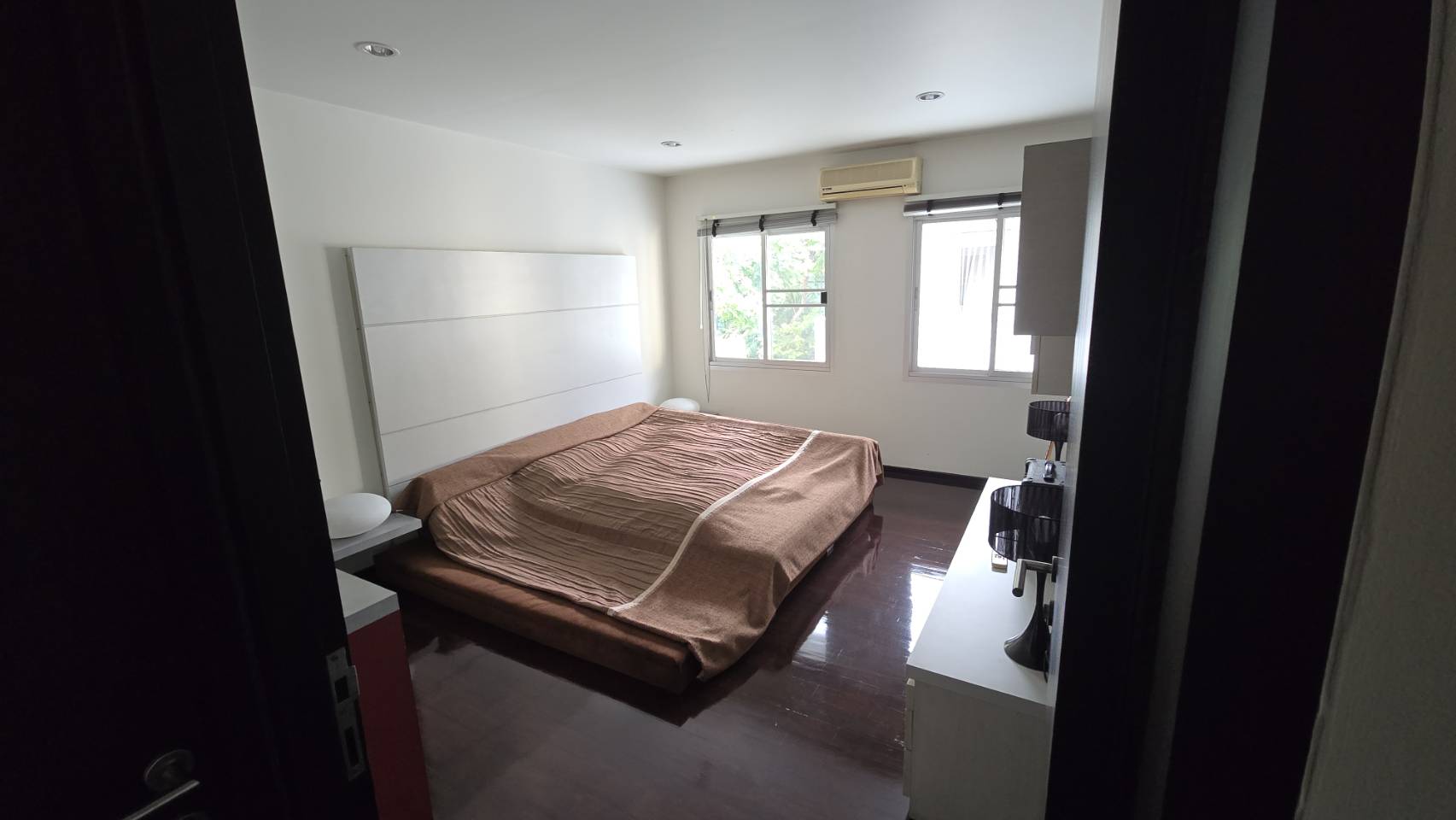 30_0 ขายบ้านเดี่ยวหลังใหญ่พื้นที่ 131 ตร.ว. ใจกลางทำเลพัฒนาการ-ทองหล่อ