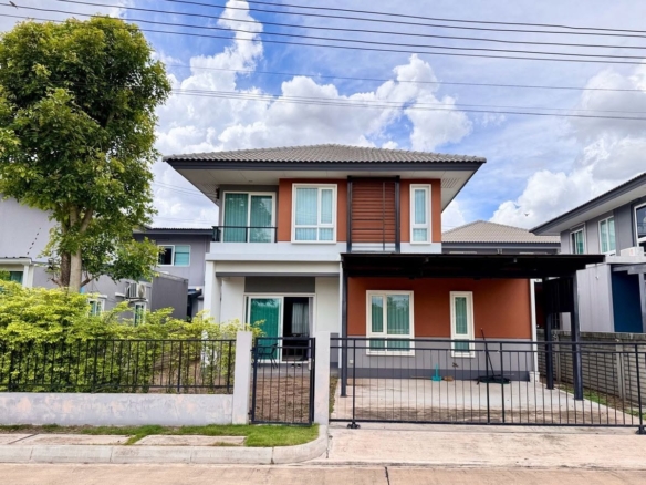 อณาสิริมะลิวัลย์อณาสิริ มะลิวัลย์