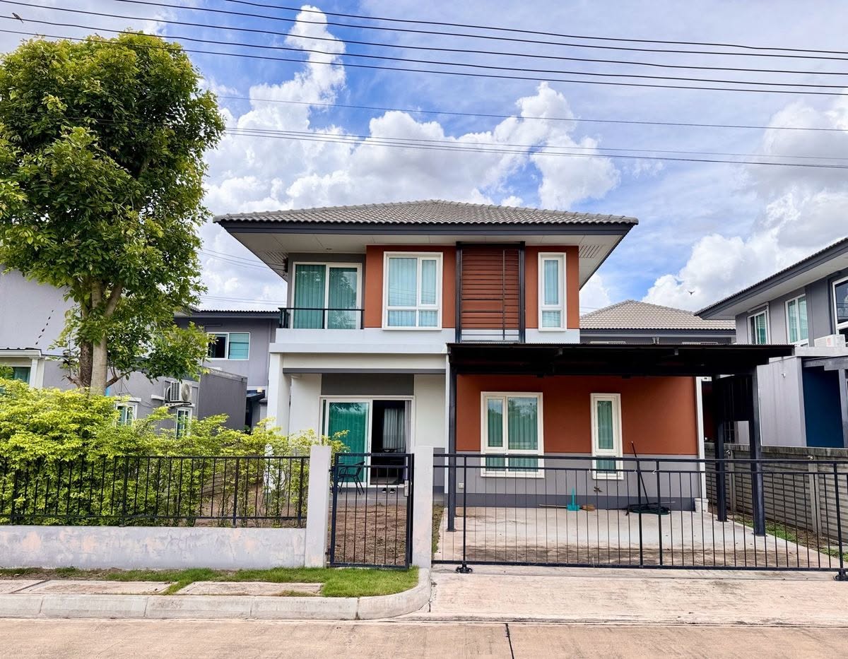 อณาสิริมะลิวัลย์อณาสิริ มะลิวัลย์
