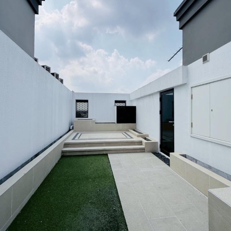 แอททีเลียร์ ไพรเวท เรสซิเดนซ์ พหลโยธิน
